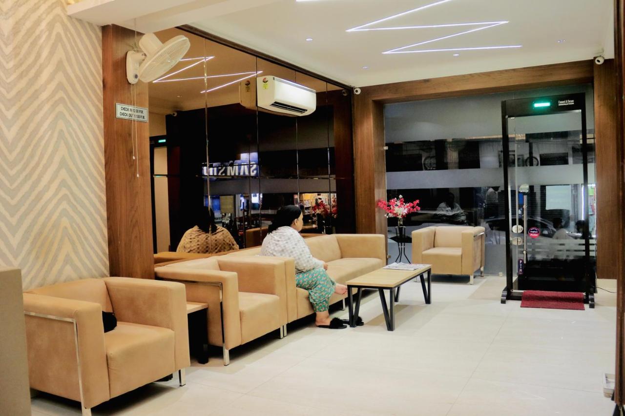 Hotel Magic Tree Karol Bagh Metro Station New Delhi Eksteriør billede